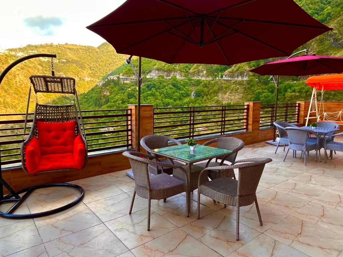 Doon Nature Valley Resort, Kempty Fall Мусори Екстериор снимка